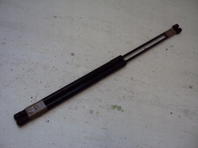 фото №1, Амортизатори привід кришки renault megane iii coupe 08-15