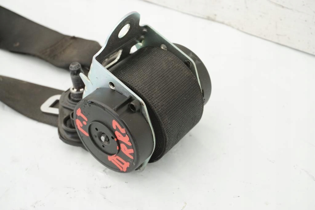 Pas безопасности правый задняя iii rzą opel zafira b Оригинал