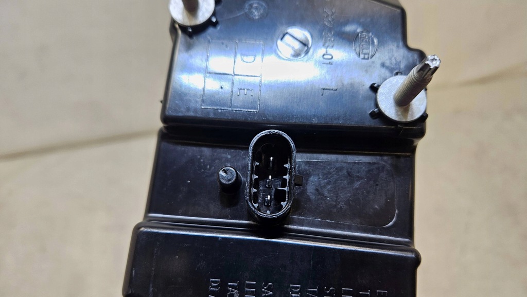 фото №8, Лампа задня задня ліва aston martin dbx my83-13405-ce