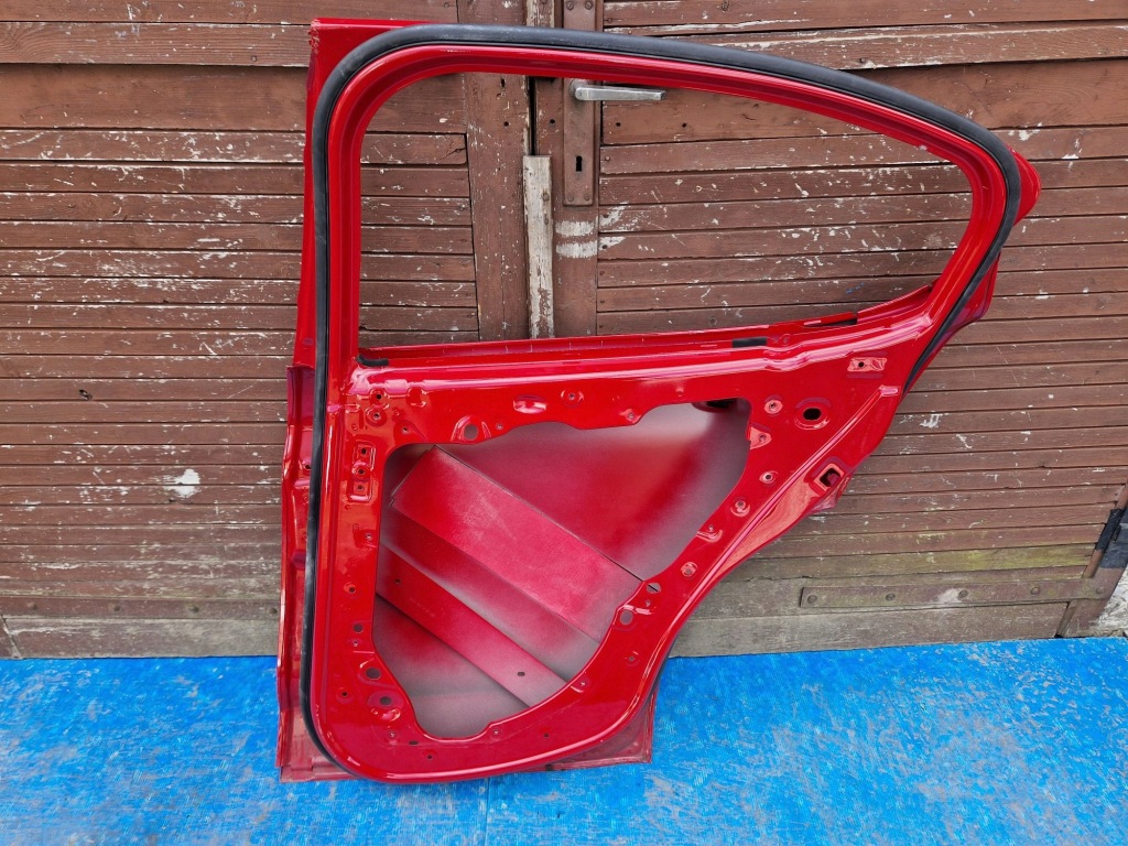 фото №2, Дверь правое задние alfa romeo stelvio 2016r-