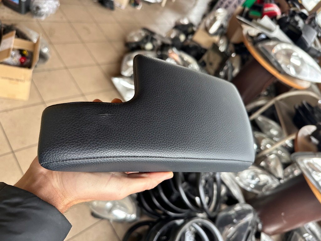 фото №6, Mercedes a klasa w169 подлокотник na туннель средний кожаный