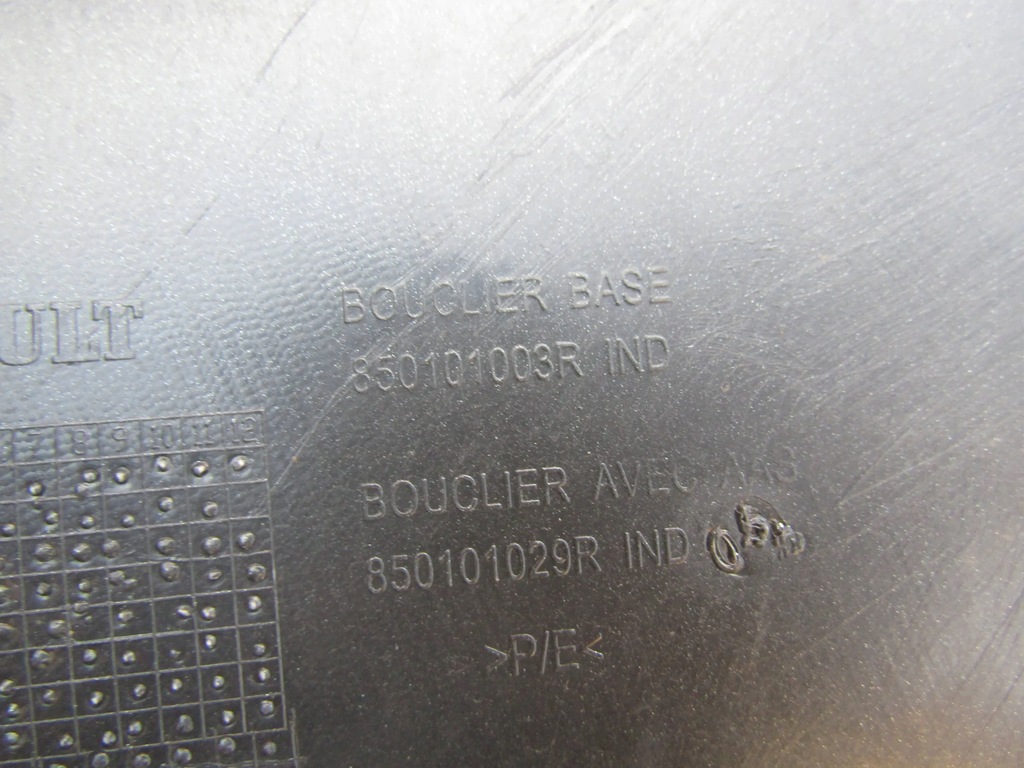 фото №11, Renault zoe бампер задняя 12-18r 850101003r