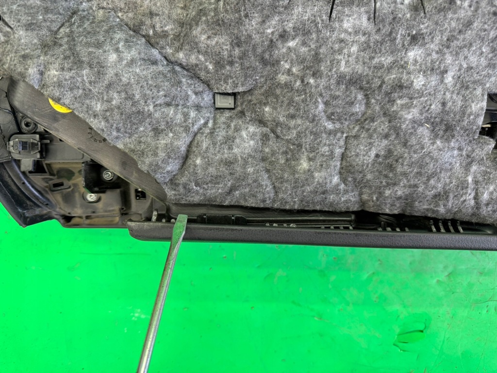 Обшивка правий перед оббивка двері правий передня audi a8 d4 09- європа Недорого