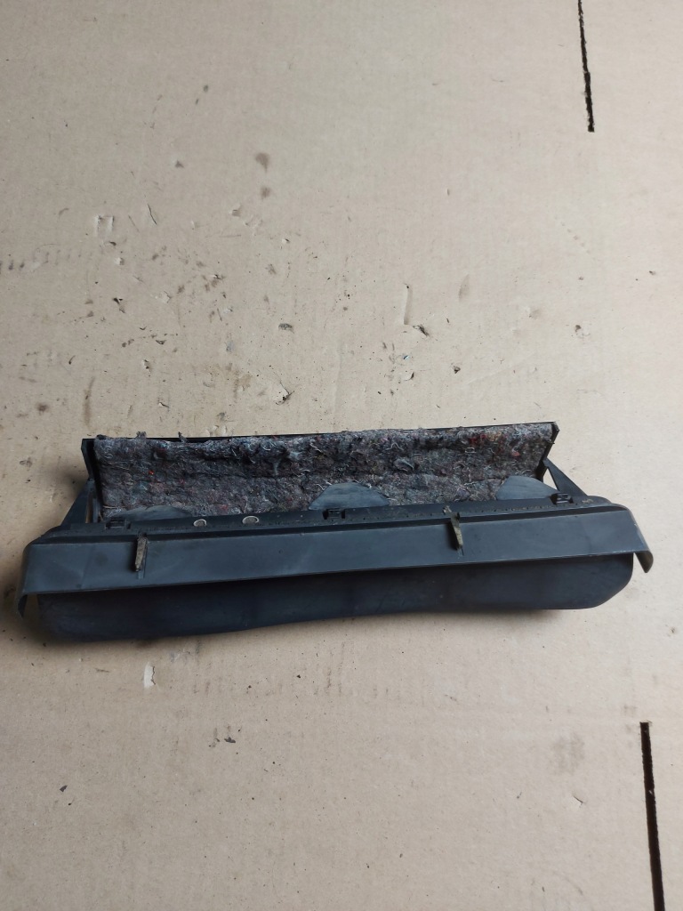 фото №1, Решітка вентиляційна задня citroen c3 peugeot 307