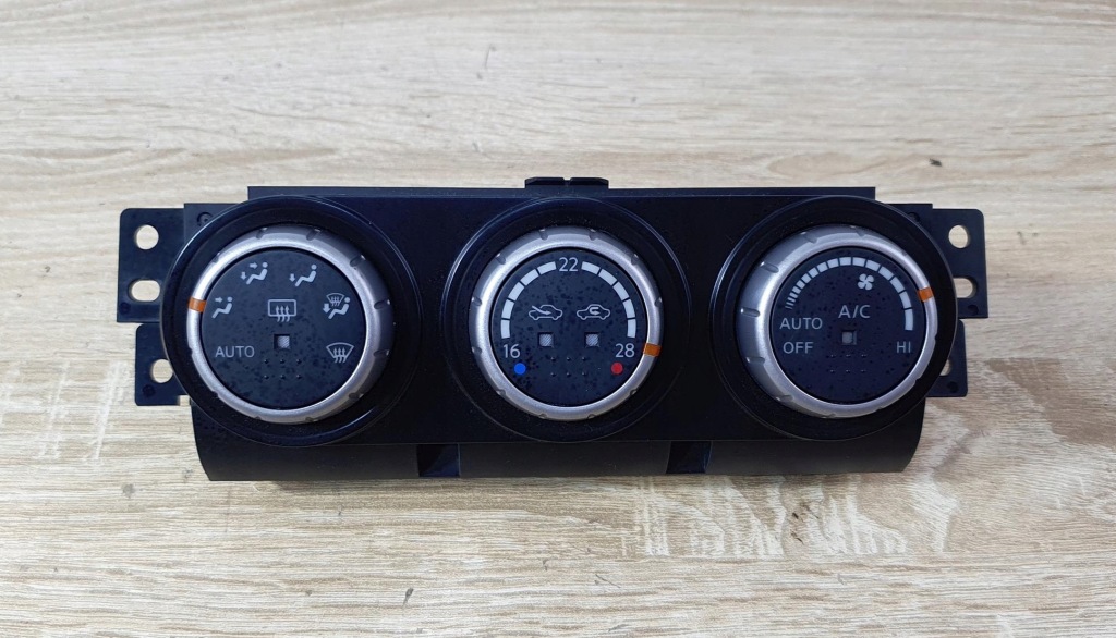 фото №1, X-trail ii t31 панель блок управления кондиционера