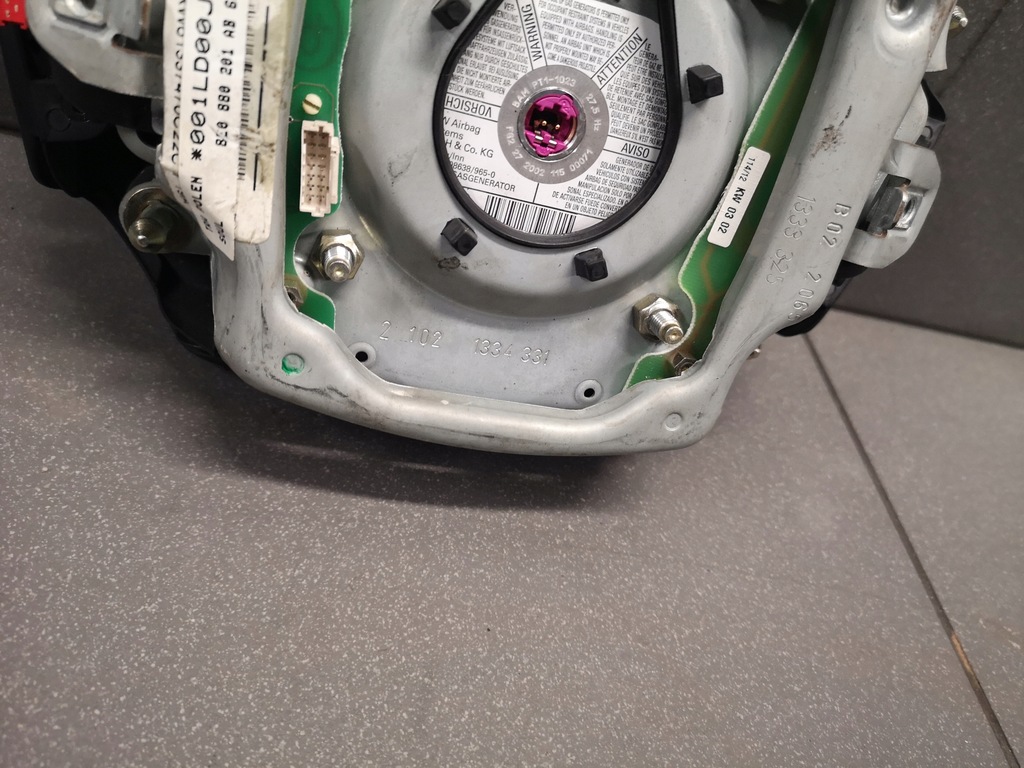 фото №12, Подушка подушка безопасности руля audi a4 b6 8e0880201ab