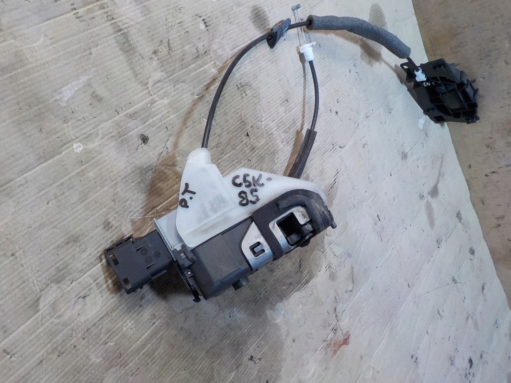 фото №1, Замок праве задні двері 6pin c5 iii 732153