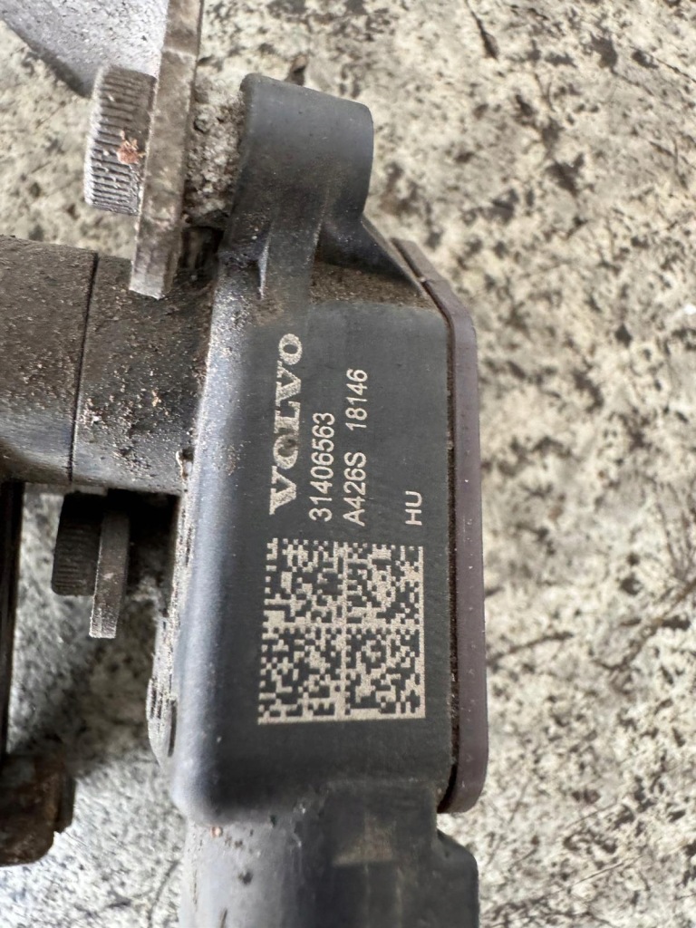 Датчик выравнивание правый  volvo xc60 2 2017- 31681288 31406563 с Разборки