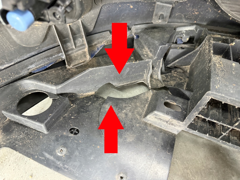 фото №8, Бампер перед передний renault megane iii + плита