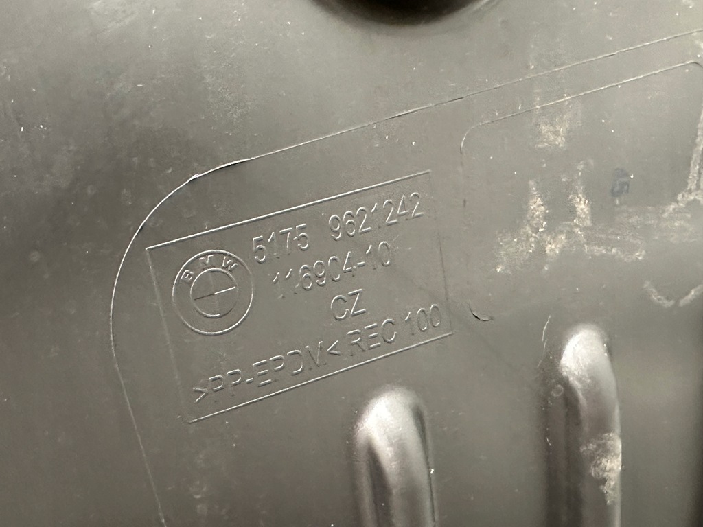 фото №5, Bmw i7 7 g70 подкрылок правый перед 9621242 9498280