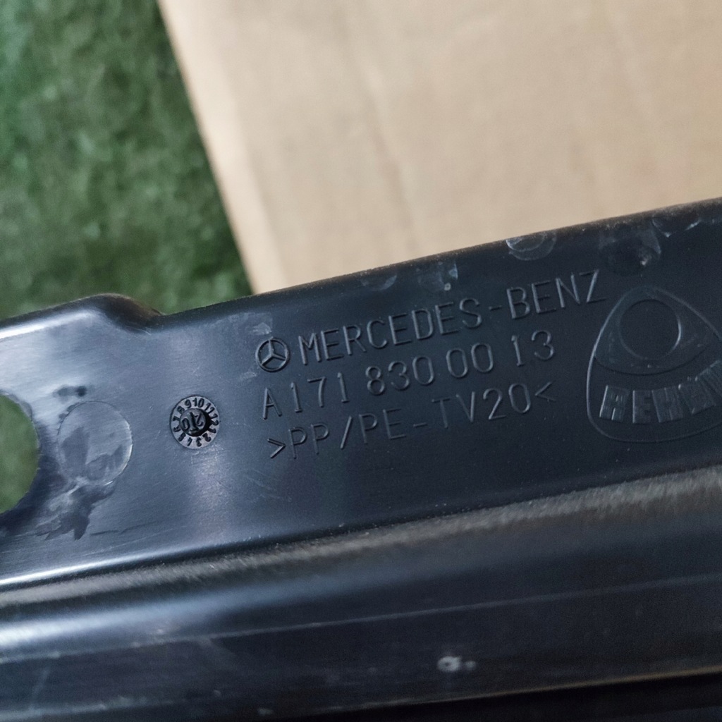 фото №10, Жабо mercedes slk w171 a1718300013