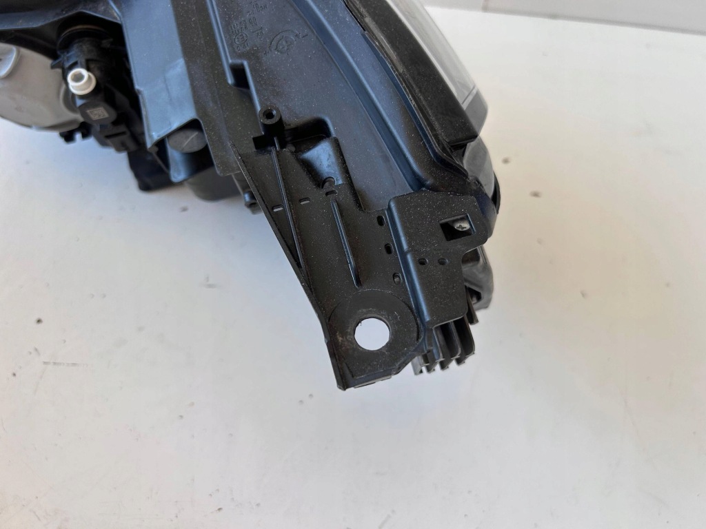 Nissan townstar фара левая правый  перед оригинал Цена