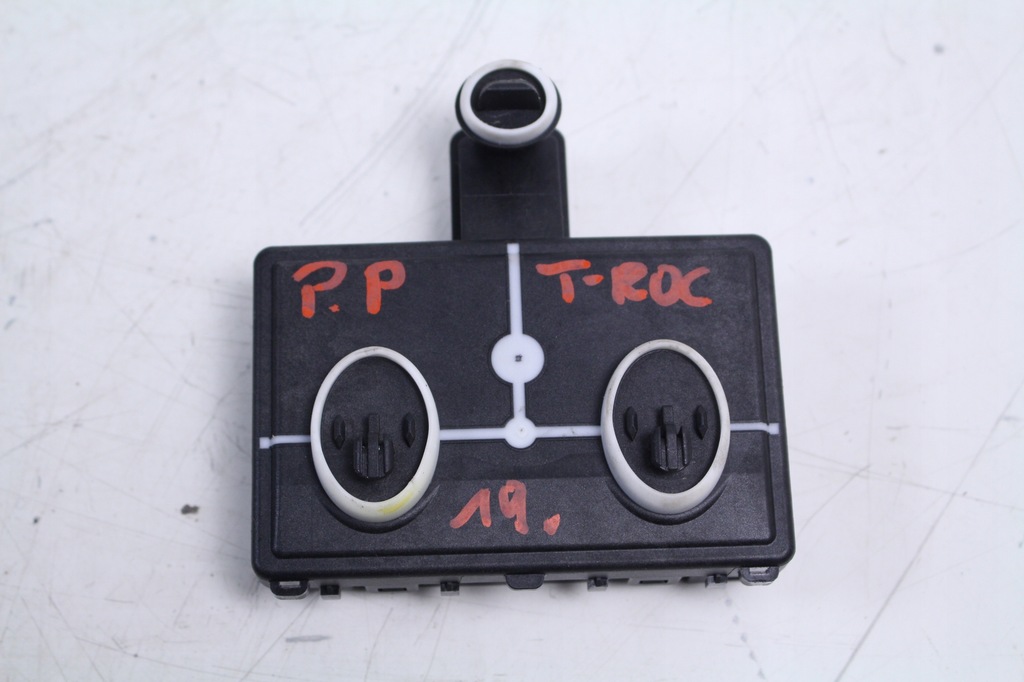 фото №1, Модуль блок управления дверь правый перед vw t-roc 19r.