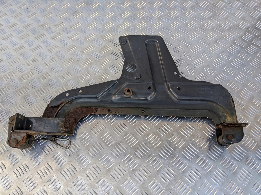 фото №2, Кронштейн защита межосевой scania r