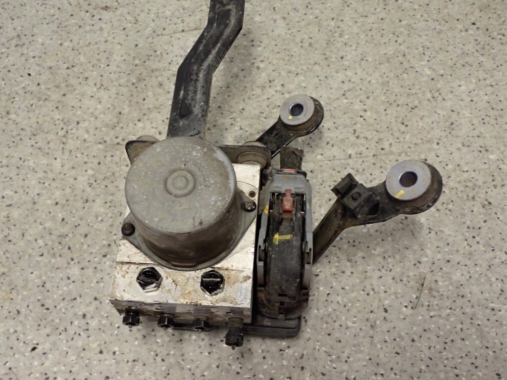 фото №7, Hyundai i20 08-12 насос abs absu