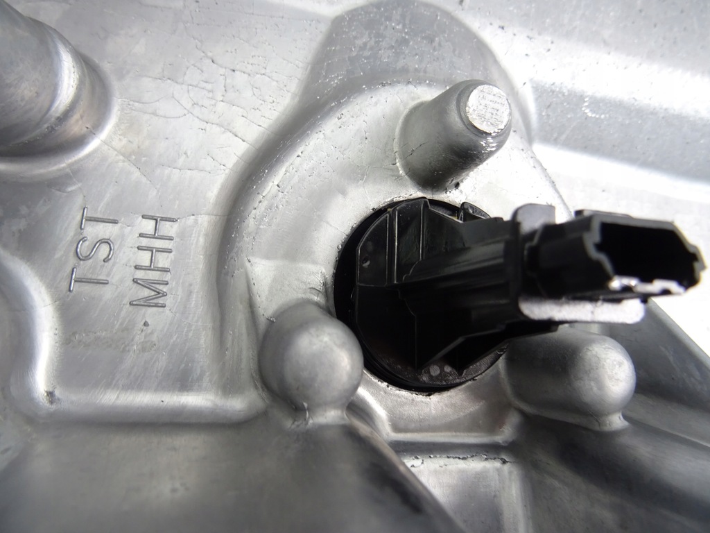 фото №10, Skoda karoq 1.6 tdi поддон масляная датчик 04l103603c 06e907660c