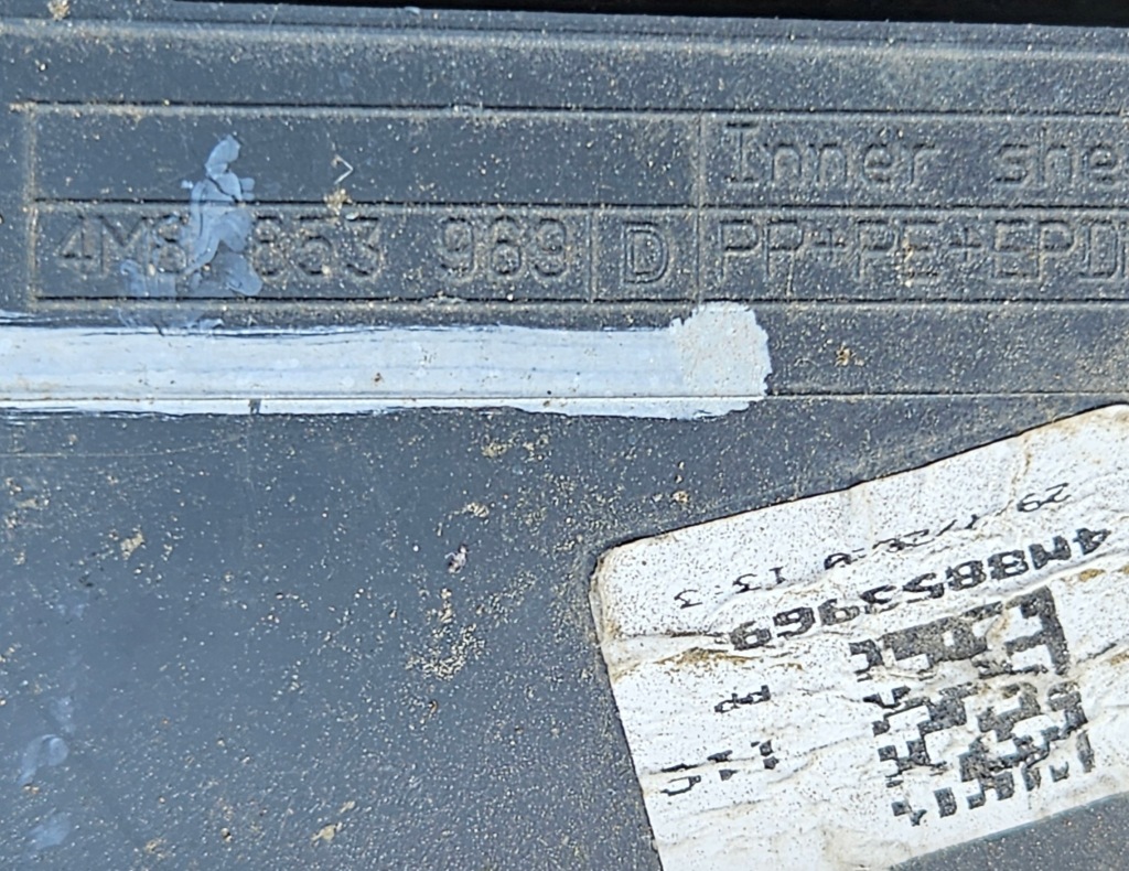 фото №7, Audi q8 rsq8 4m8 молдинг na дверь левая перед + задняя