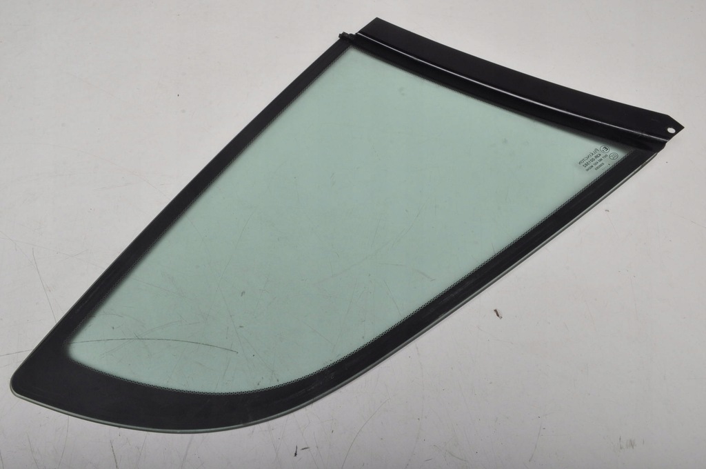 фото №1, Aston martin db9 скло кузовна лівий задня 2004r