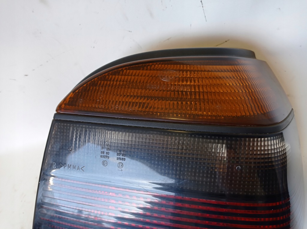 фото №6, Лампа правий задня vw golf iii cabrio 1e0945112