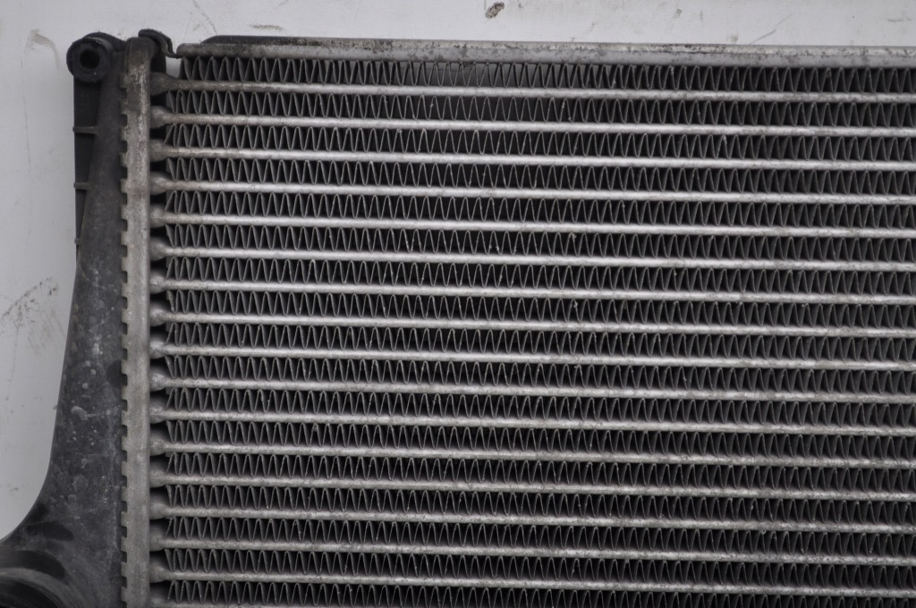 Volvo xc90 2.9 t6 радиатор интеркулер 8743870 Оригинал