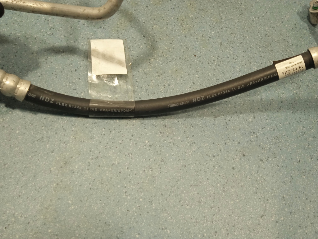 фото №5, Hyundai i20 i lift 1.2b шланг кондиционера 977624p050