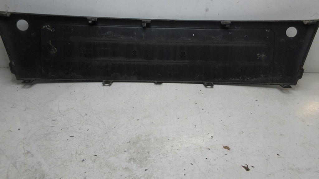 фото №8, Audi a8 s8 d3 4e 4e0807285ad рамка накладка na tabllicę реєстраційна