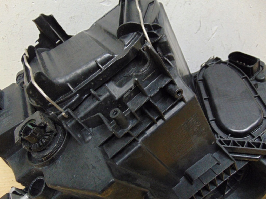 фото №14, Лампа левая перед vw golf sportsvan 517941005d europa