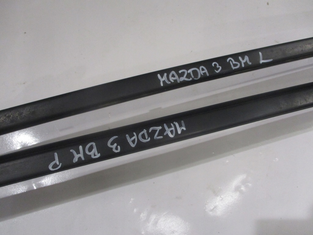 фото №13, Молдинг кровельная na крыша левая левый mazda 3 iii bm