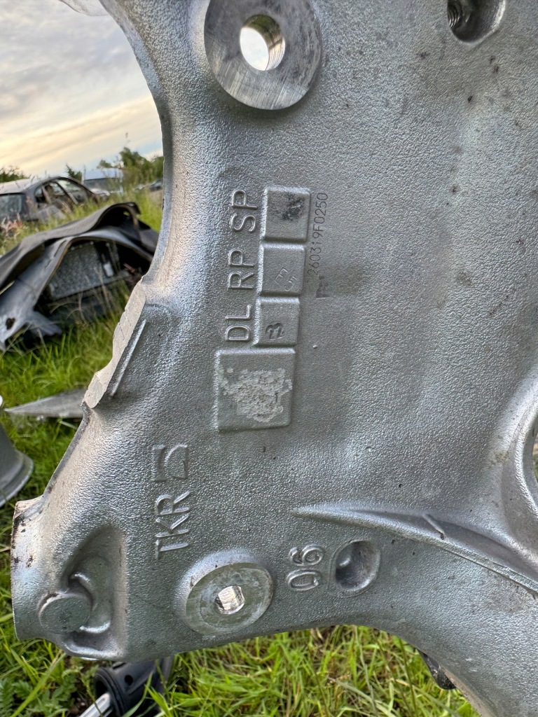 Audi macan q5 80a 2 підрамник підрамник перед 80b399347m Ціна