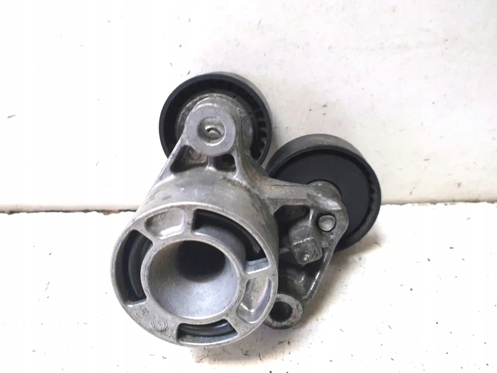 Натяжитель ремень генератора bmw 5 f10 781080702 2.0l дизель 2013 Недорого