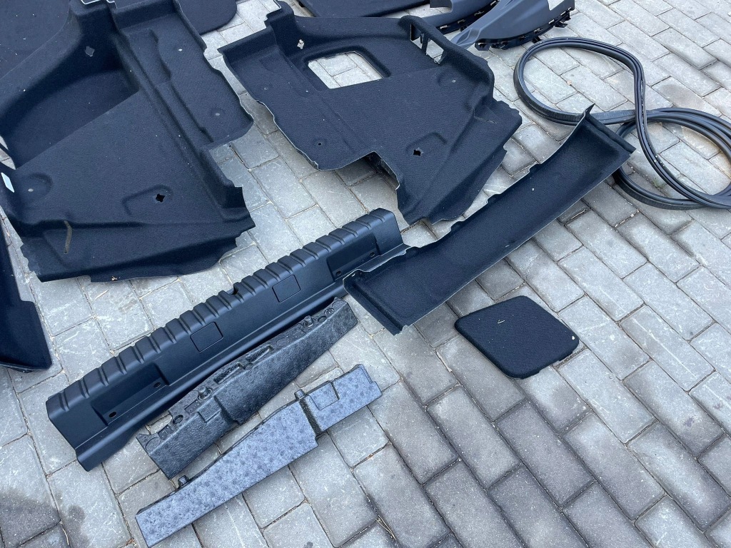 фото №6, Bmw 1 f40 обивка обшивки багажника задняя пол комплект