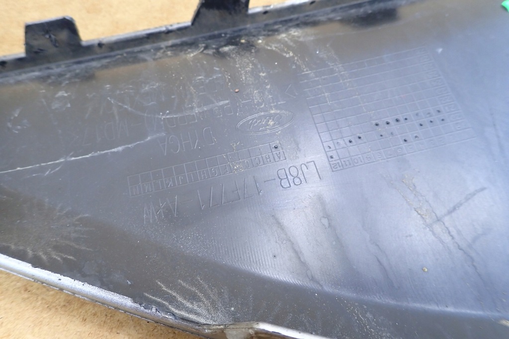 фото №11, Ford mustang mach-e 20- накладка нижняя молдинг бампера перед lj8b-17f771-aw