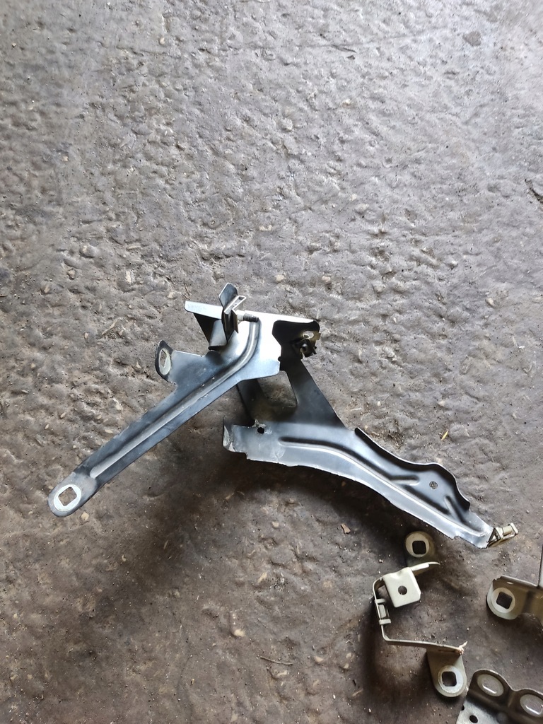 фото №5, Bmw f07 5 gt кронштейн левая кронштейн крыла