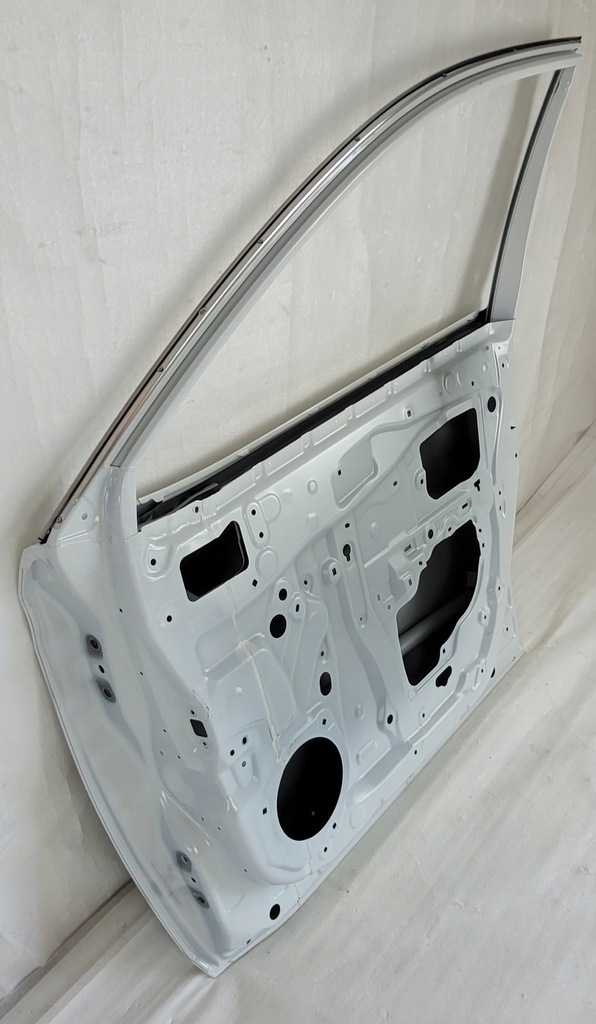 фото №13, Дверь правое перед передние toyota corolla cross 2020-
