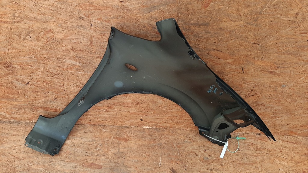 фото №10, Toyota auris i 2007- крыло левый перед zdrowy