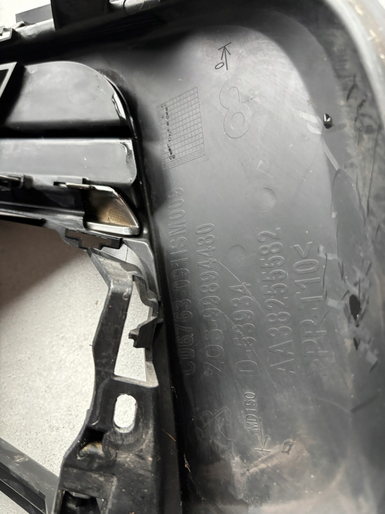 Peugeot 308 t9 рестайлінг  17r- решітка бампера права перед передня aa38255582 Ціна