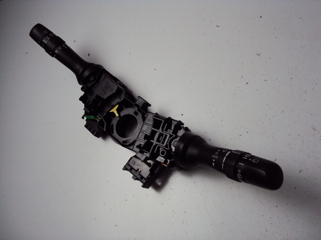 фото №1, Переключатель комбинированный ctoyota verso 09-18