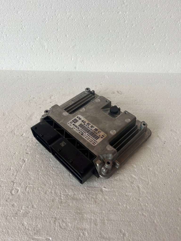 фото №1, Бортовий комп'ютер двигуна 05e907309at audi