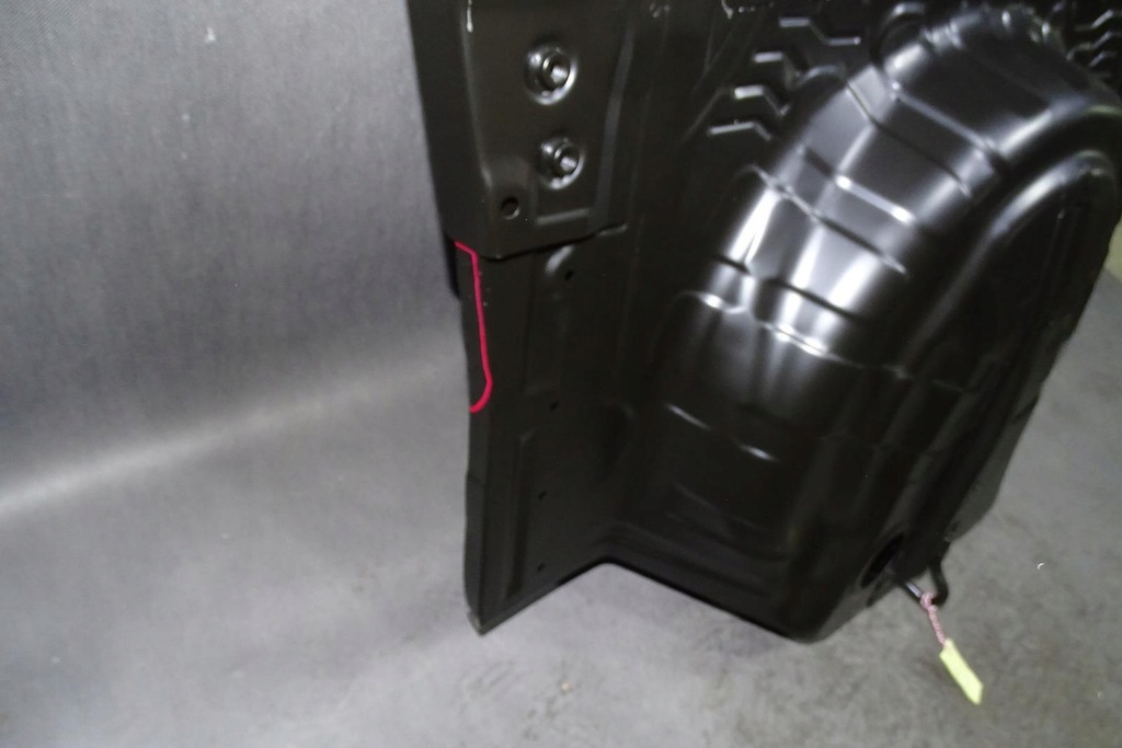 фото №9, Mitsubishi space star ii поддон крышка багажника pas задняя