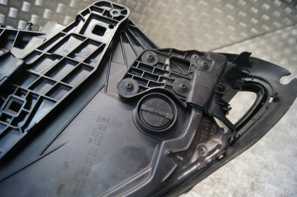 Porsche macan turbo s ліхтарі  перед передні led омивачі Доставка