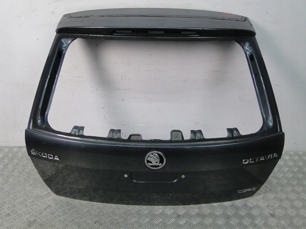 фото №1, Крышка багажника задняя skoda octavia iii 5e9827173