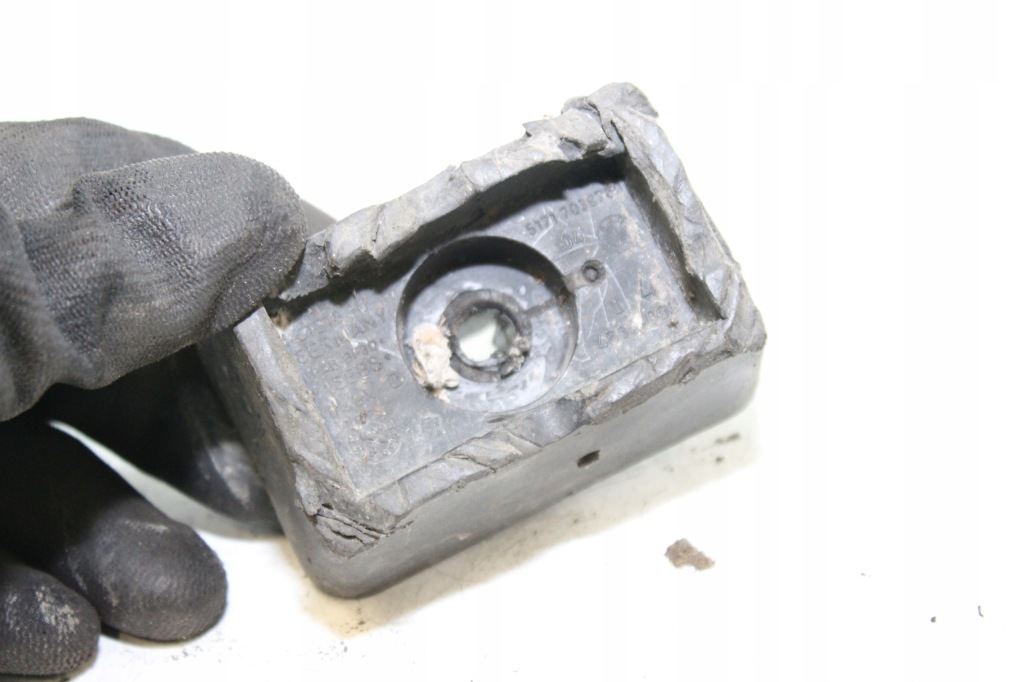 Купити Mini cooper r52 r50 гумовий елемент w поріг важіль перемикання передач  подушка 7039760