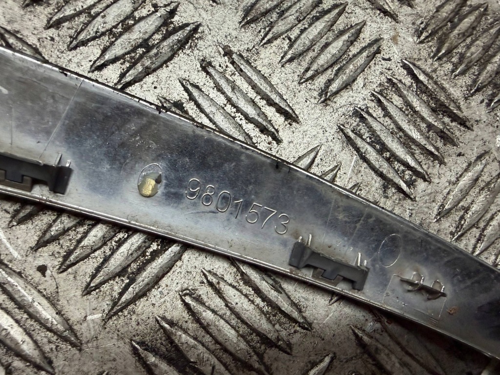 Молдинг хром лампы левый перед mini countryman r60 9801573 Доставка