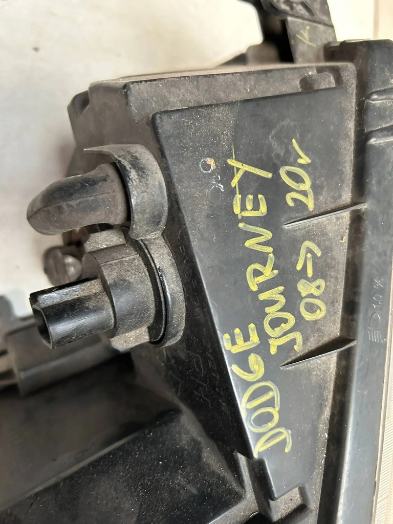 фото №10, Лампа перед правый dodge journey 2010