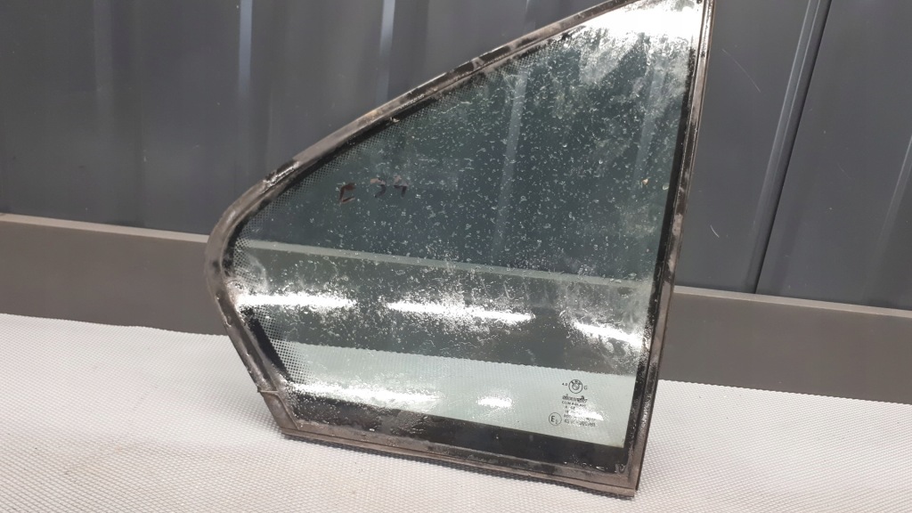 фото №1, Скло правий задня bmw e34