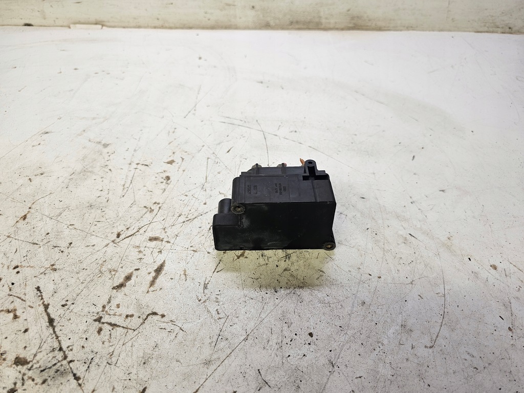 фото №5, Розподільник пневматика audi a6 c6 4f0616013