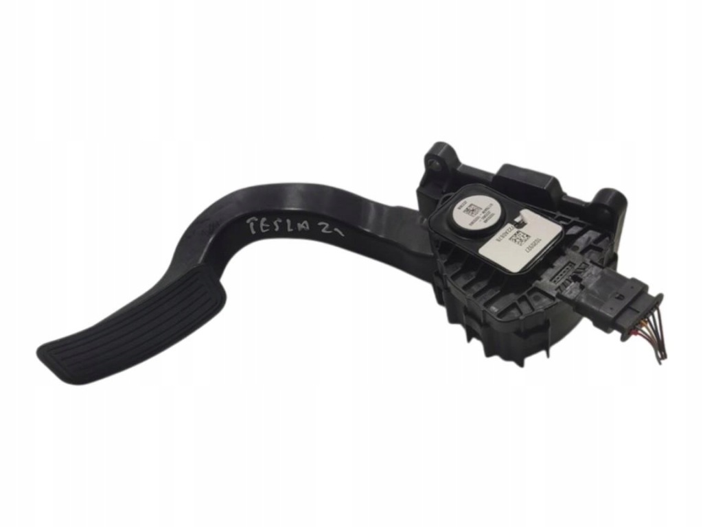 Купить Педаль газа tesla model 3 2017-2023