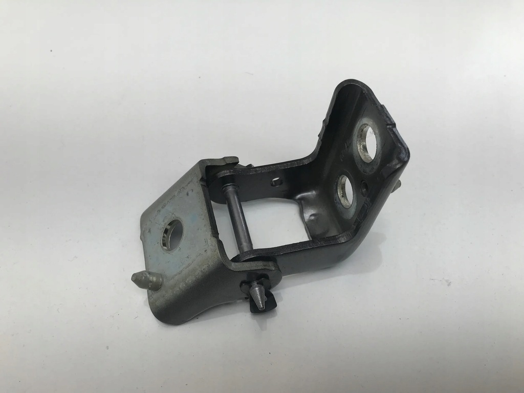 фото №1, Citroen e-c4 c4 iii петля дверь правый перед нижний