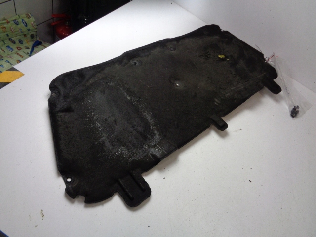 фото №1, Шумоизоляция капот клипсы peugeot 208 i 1.2 vti 2014 rok