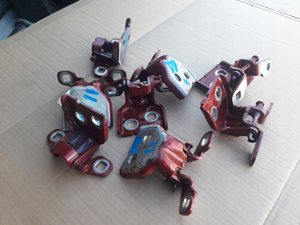 фото №1, Петли дверь dacia duster ii